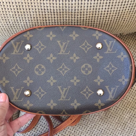 Louis Vuitton PM bucket tote authentic - Picture 2 of 7